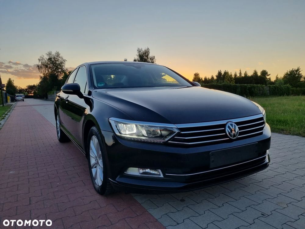Volkswagen Passat 2.0 TDI SCR DSG Comfortline - 4