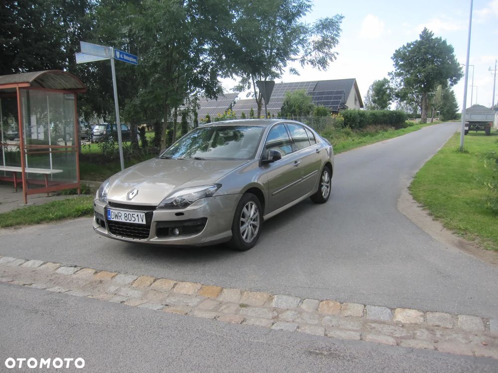 Renault Laguna dCi 110 FAP Bose Edition - 4
