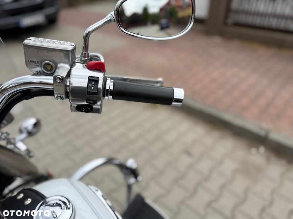 Yamaha Road Star - 25