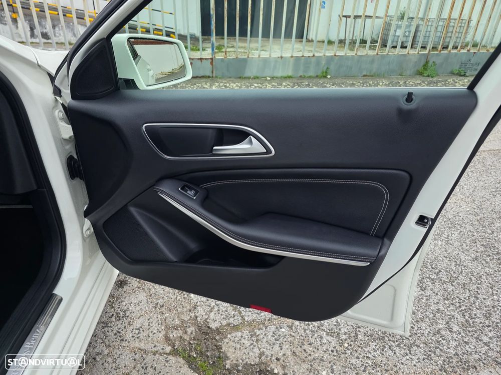 Mercedes-Benz A 180 d Urban - 26