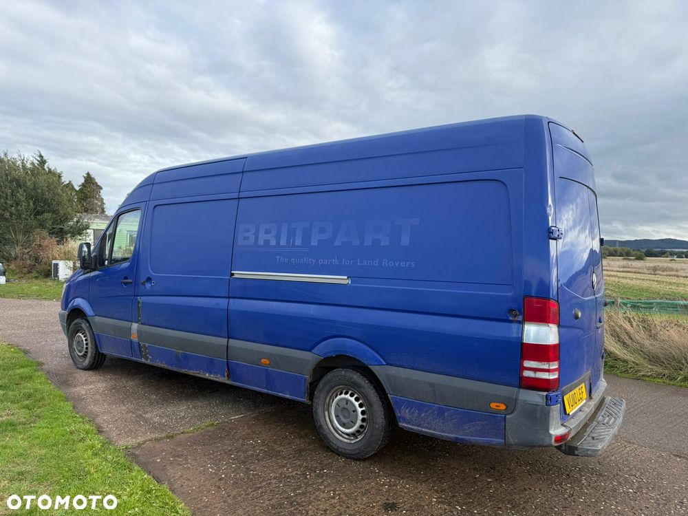 Mercedes-Benz Sprinter - 9