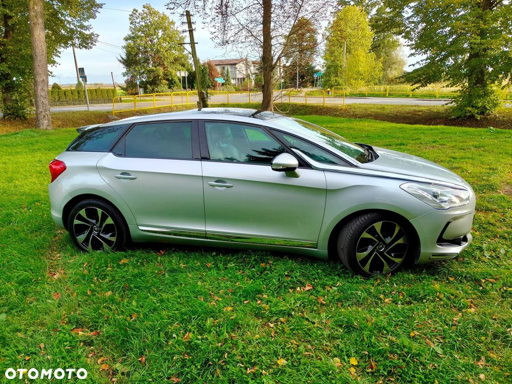 Citroën DS5 HDi 165 SportChic - 6