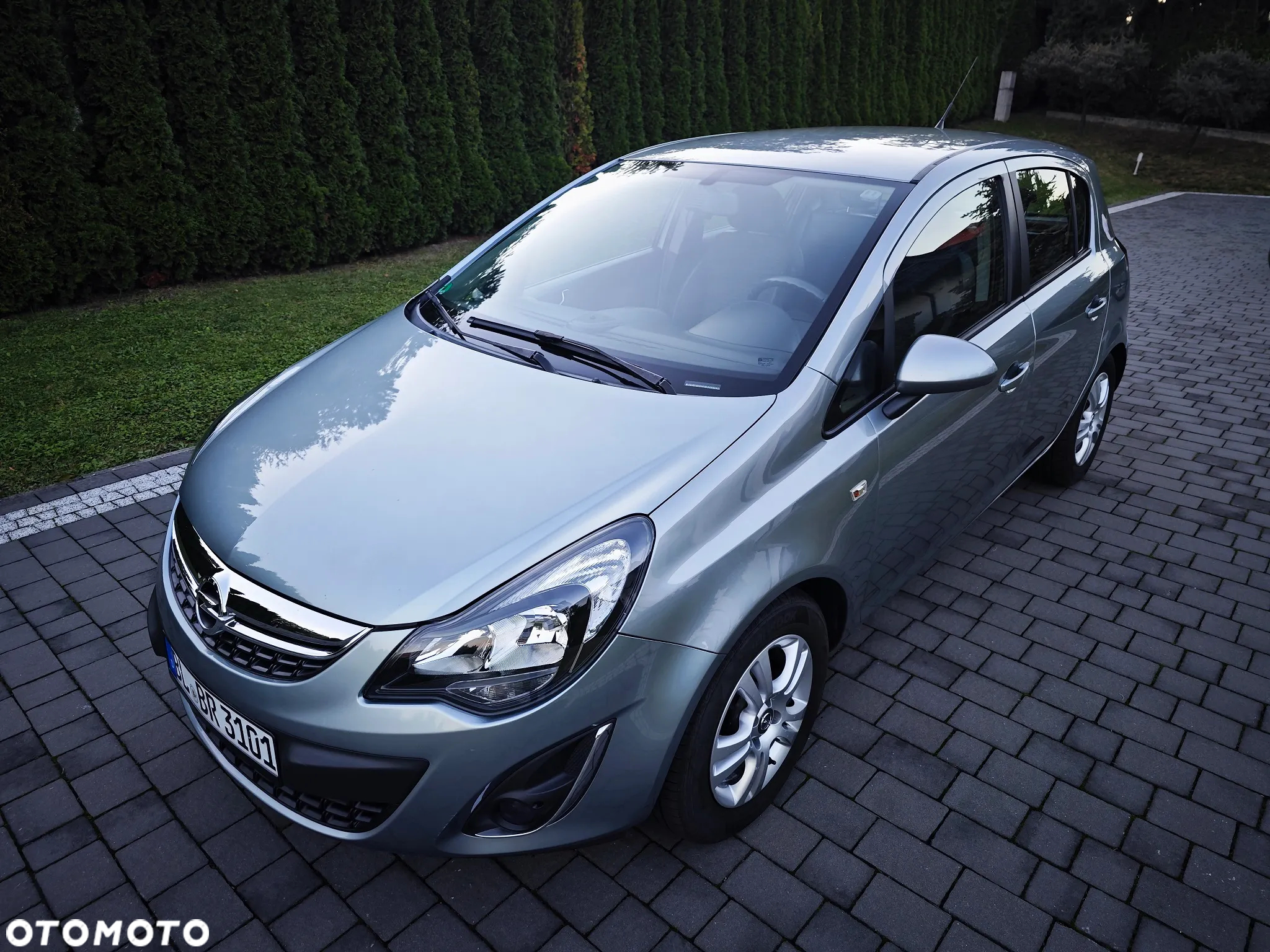 Opel Corsa 1.4 16V Cosmo - 13
