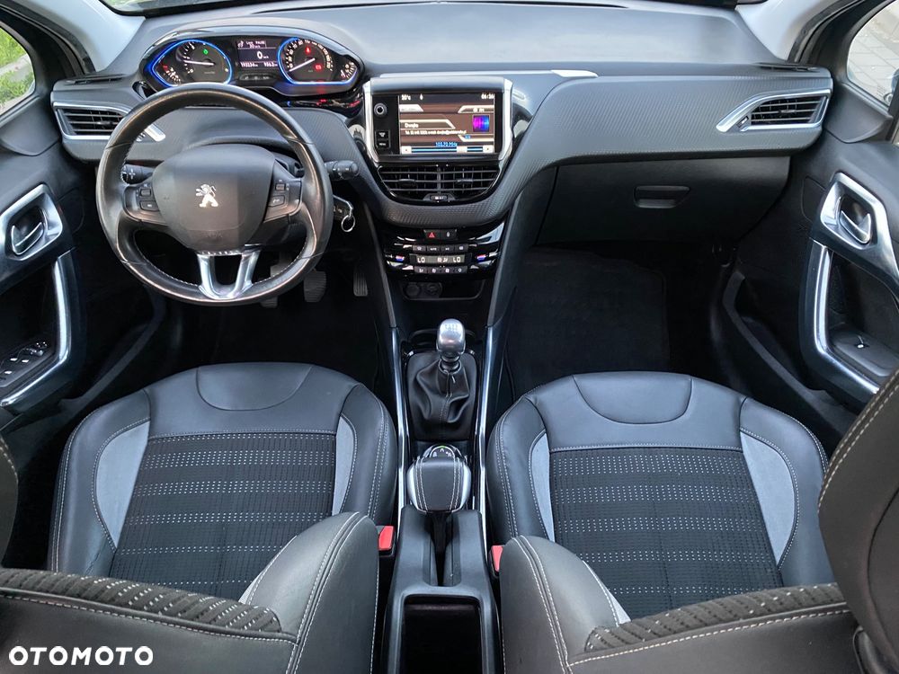 Peugeot 2008 1.6 e-HDi Allure S&S - 2