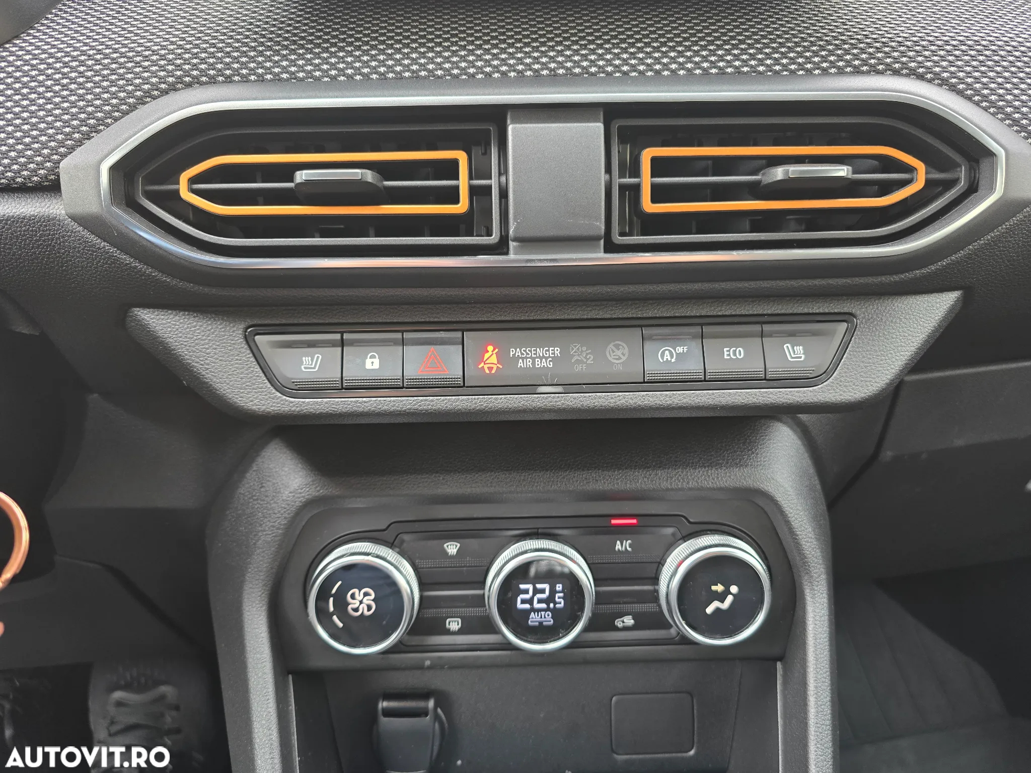 Dacia Sandero Stepway TCe 90 MT6 Comfort - 39