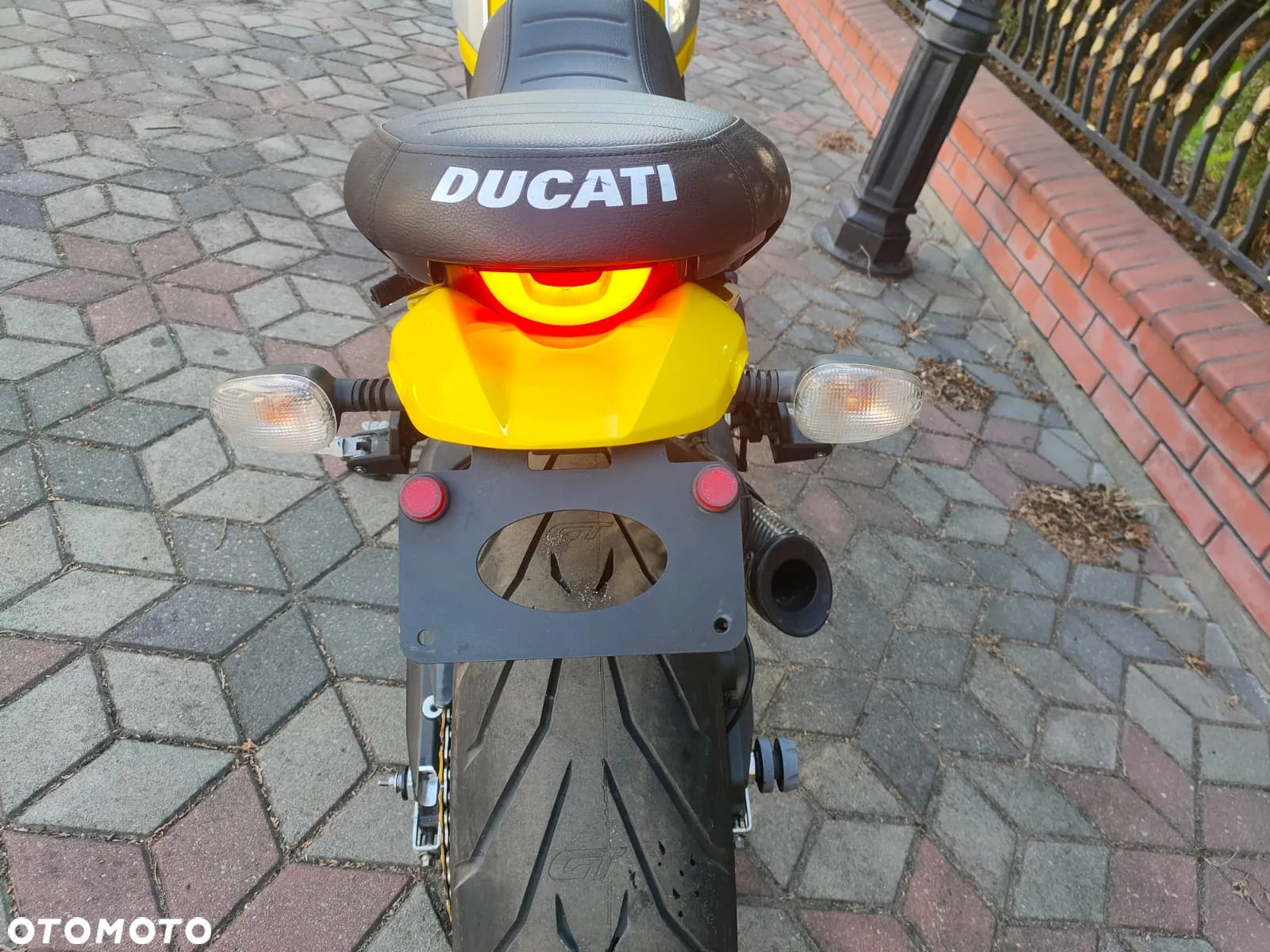 Ducati Scrambler - 9