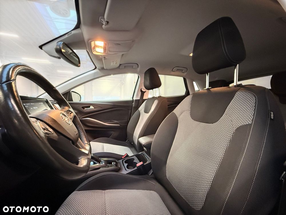Opel Grandland 1.2 T Business Edition S&S - 19