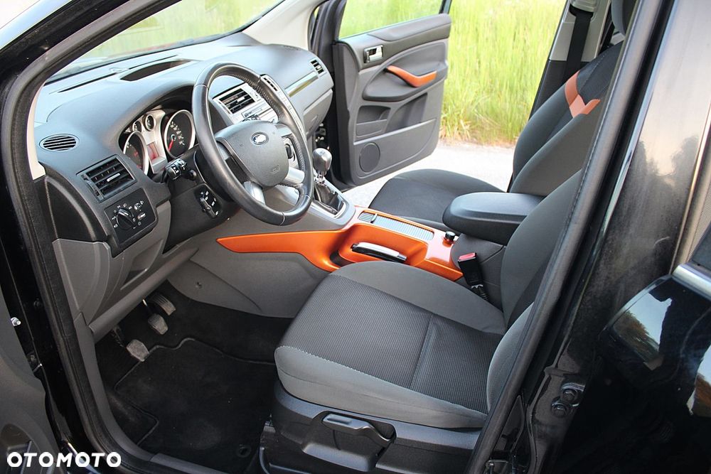 Ford Kuga 2.0 TDCi 4x4 Titanium - 14