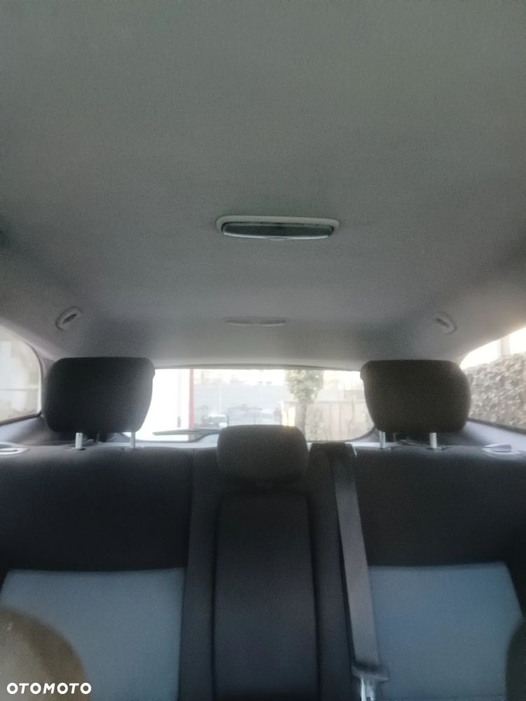 Ford Mondeo 1.8 TDCi Trend - 13