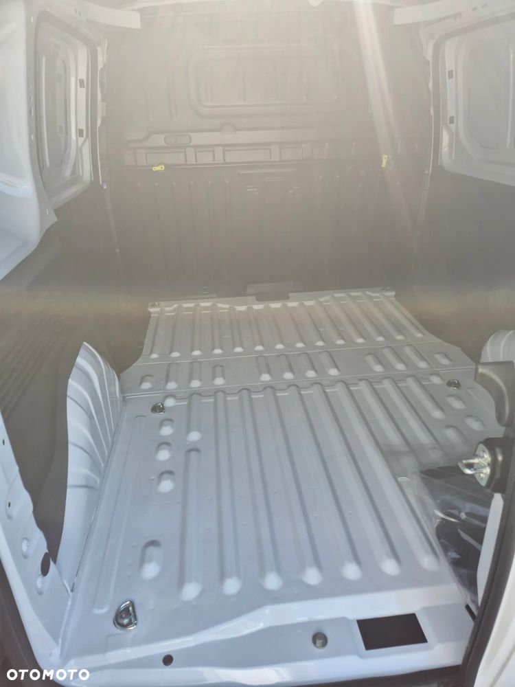 Peugeot Partner Furgon 1.5 HDi 100KM LED/Kmaera !! MEGA RABAT !! - 11