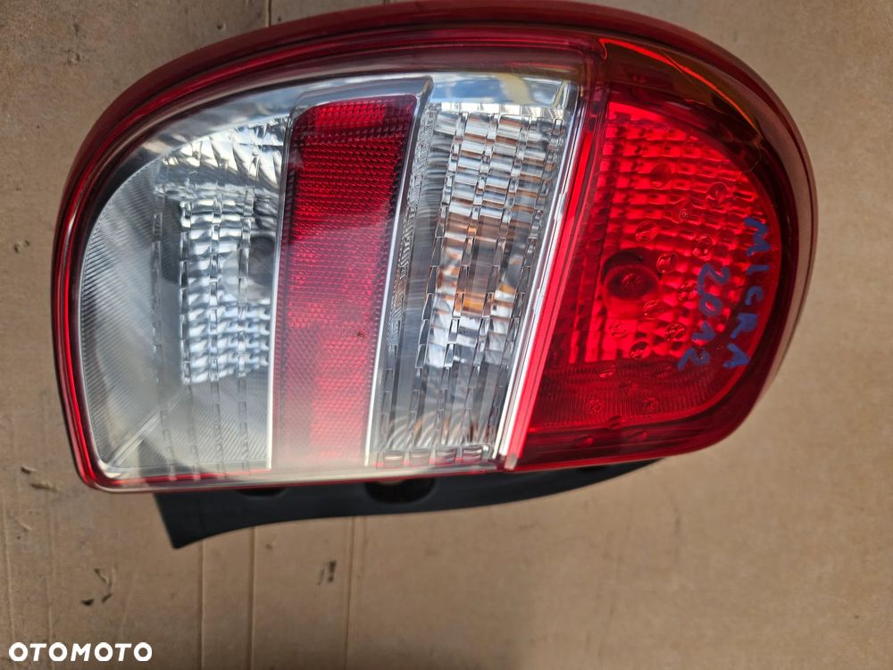 Nissan Micra K13 lampa tył tylna prawa lewa - 4