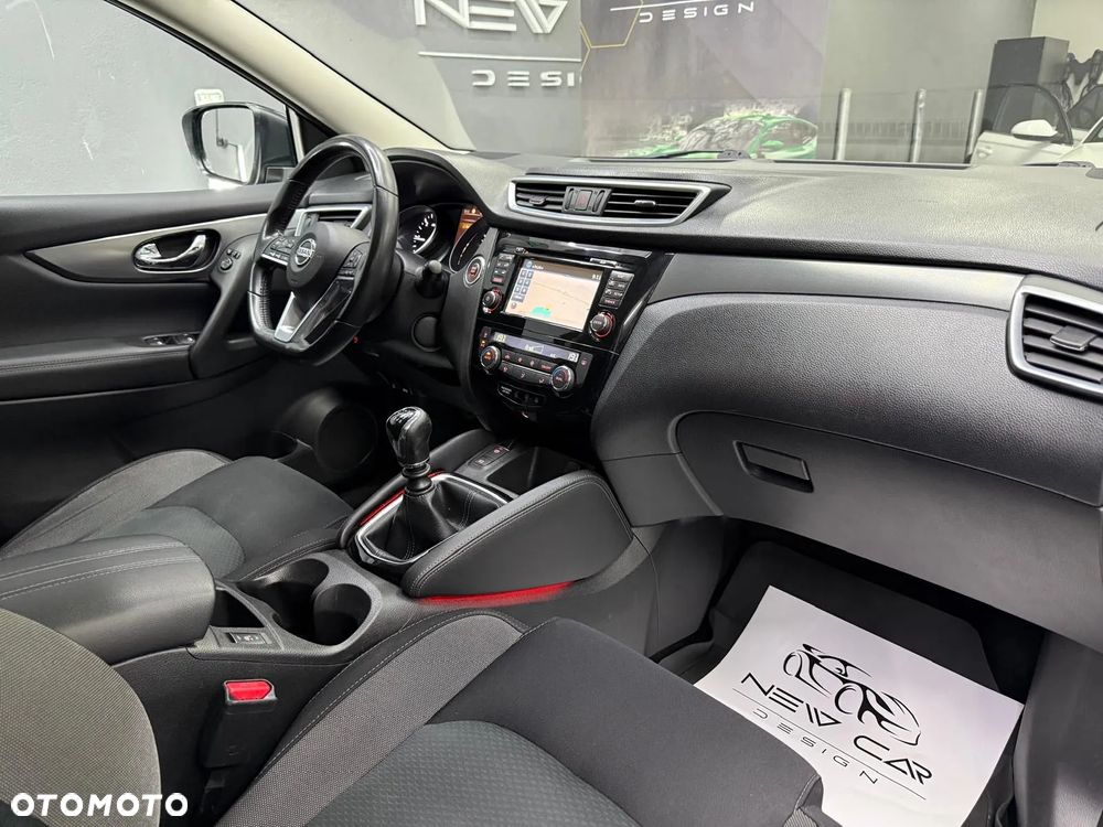 Nissan Qashqai 1.5 dCi N-CONNECTA - 28