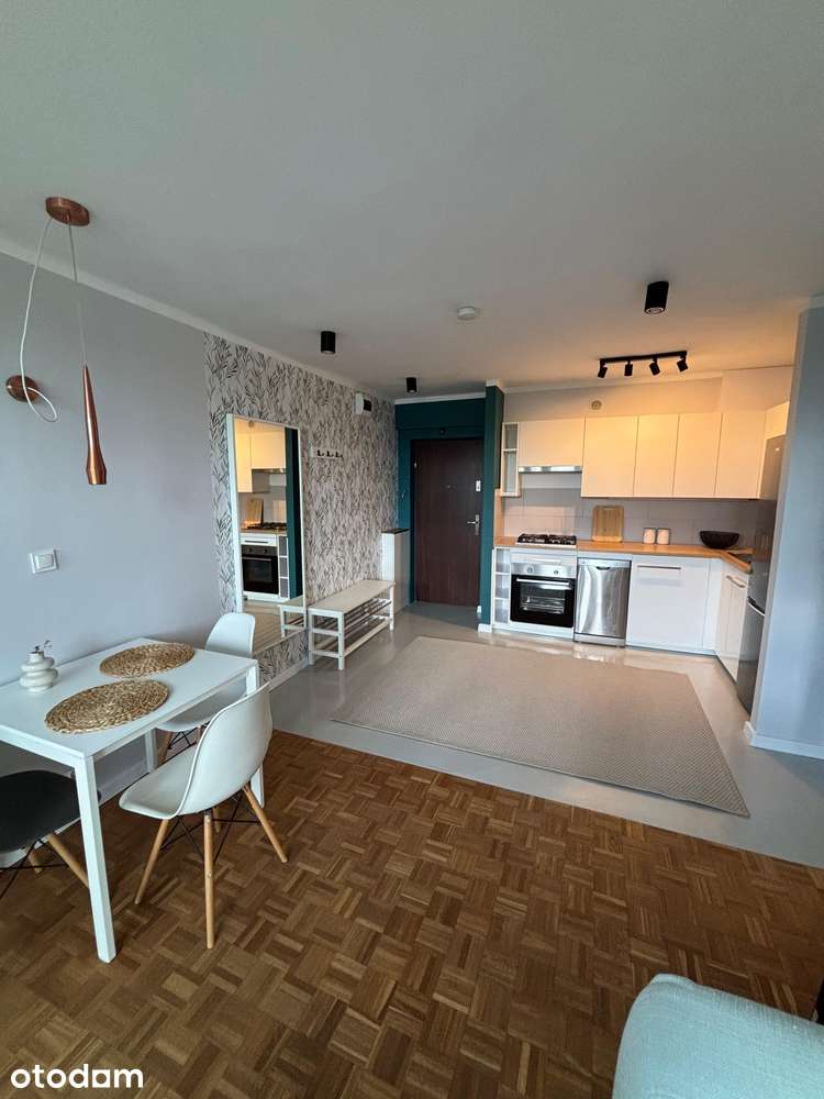 Wynajmę piękne 2 pok. mieszkanie zaraz przy tramwaju po remoncie.