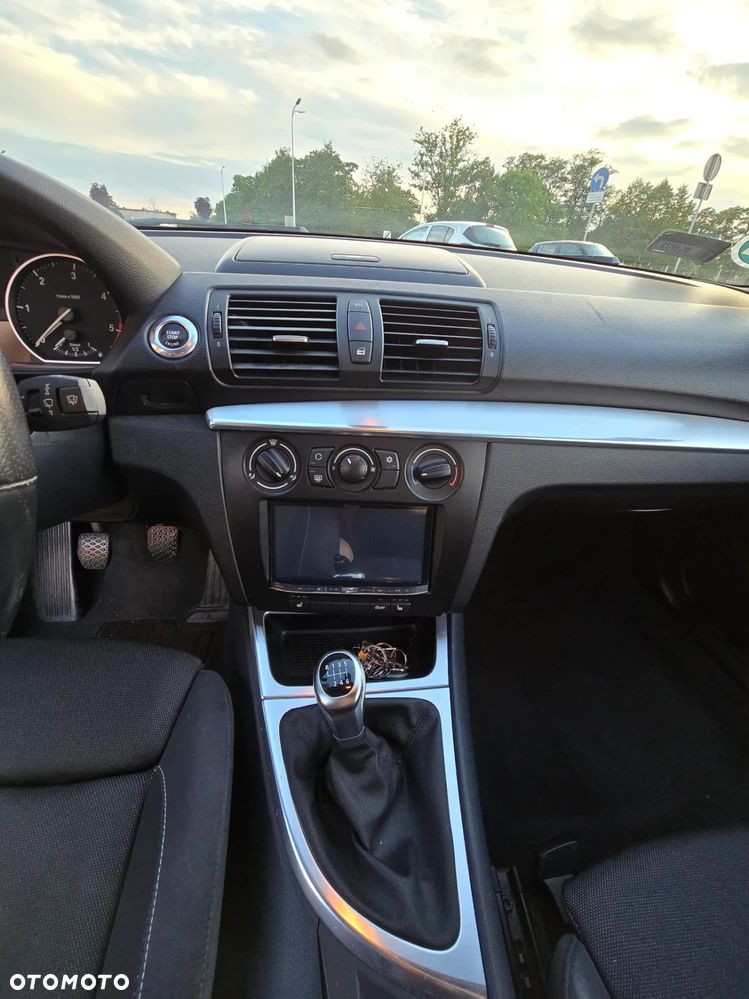 BMW Seria 1 - 15