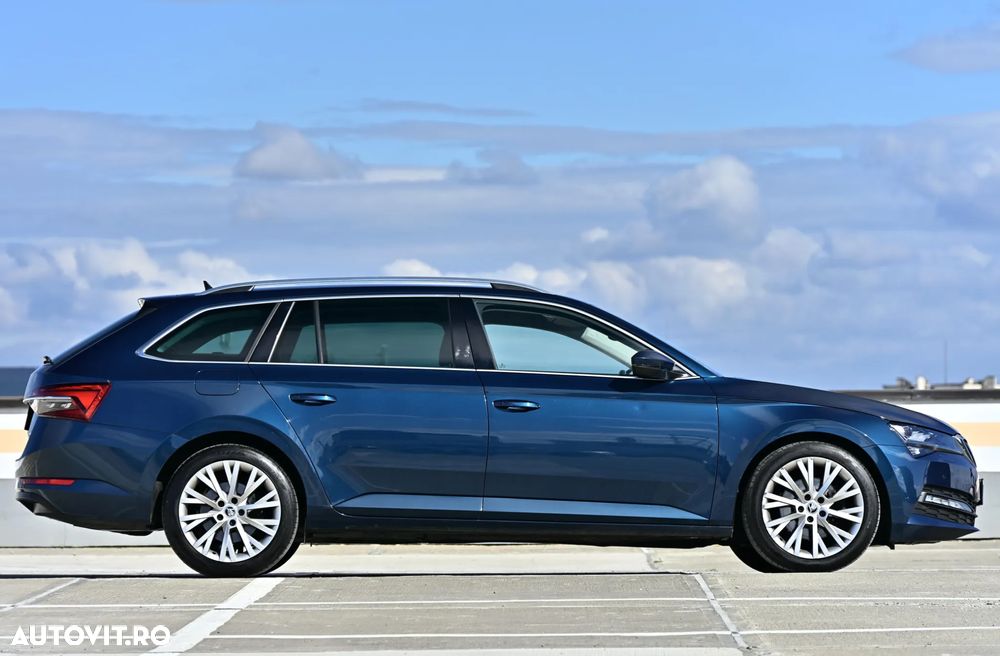 Skoda Superb Combi 2.0 TDI DSG Premium Edition - 4