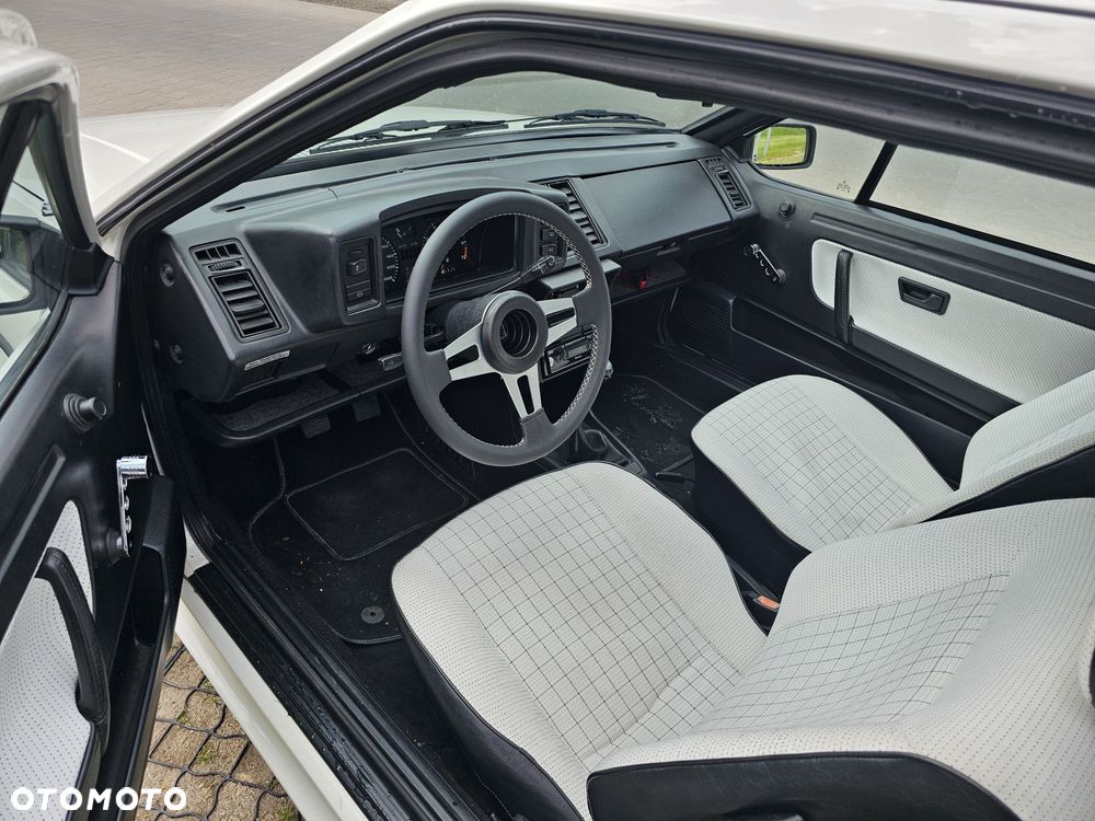 Volkswagen Scirocco - 8