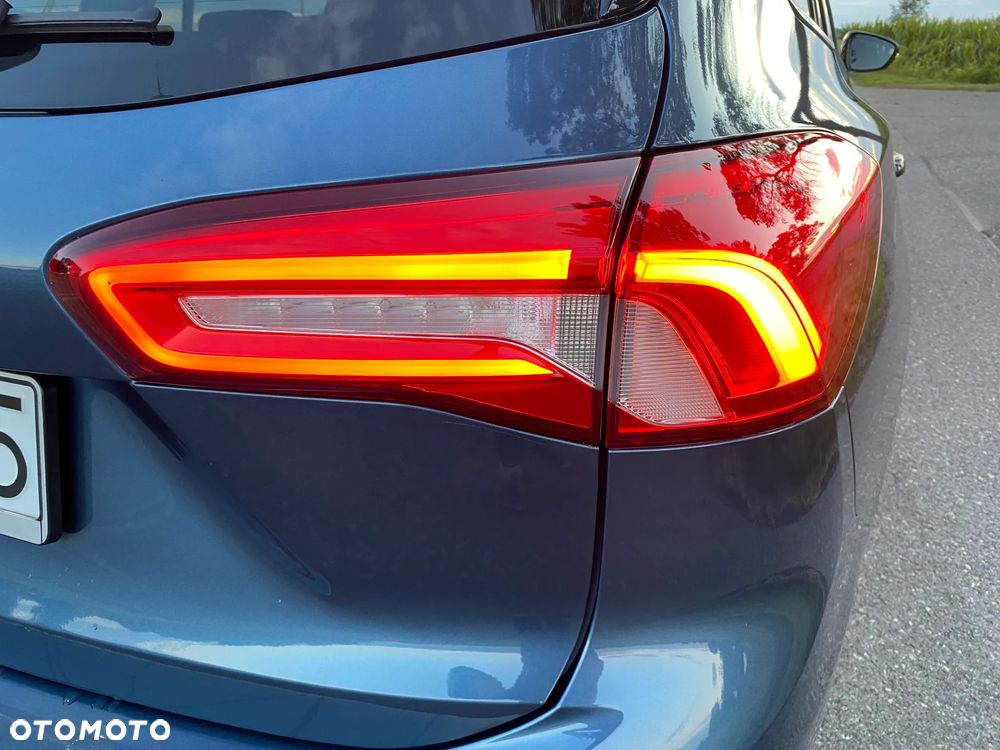 Ford Focus 1.5 EcoBlue STart-Stopp-System TITANIUM X - 10
