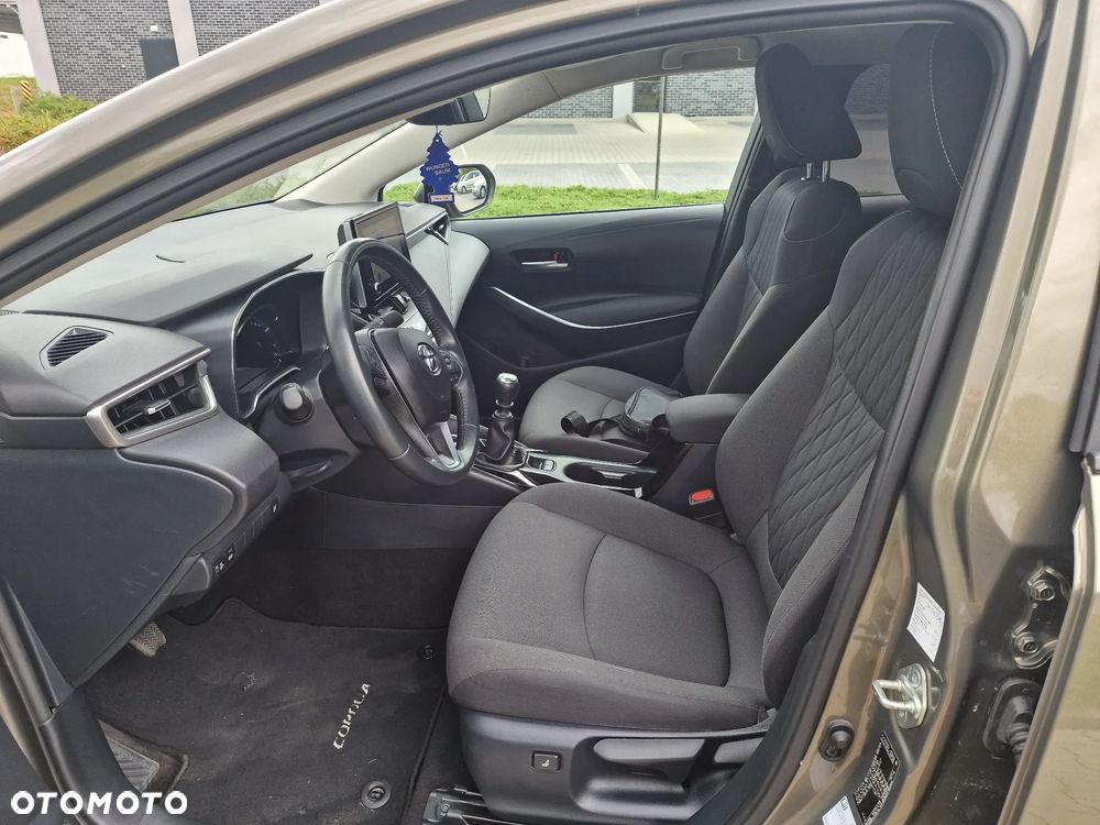 Toyota Corolla 1.5 Comfort - 16
