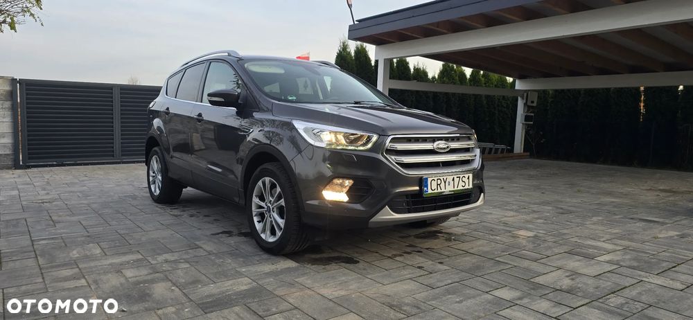Ford Kuga 1.5 EcoBoost 2x4 Titanium - 5