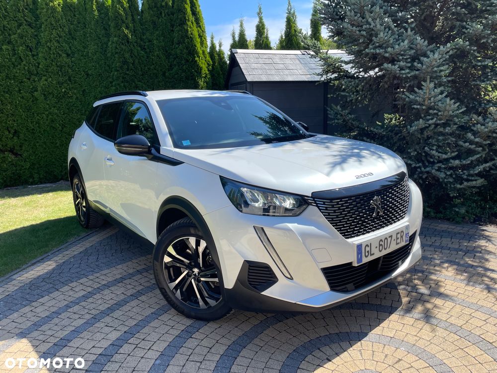 Peugeot 2008 BlueHDi 130 Allure S&S EAT8 - 18