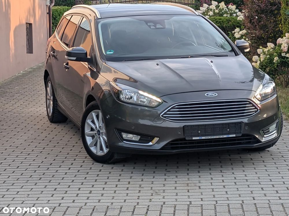 Ford Focus - 23