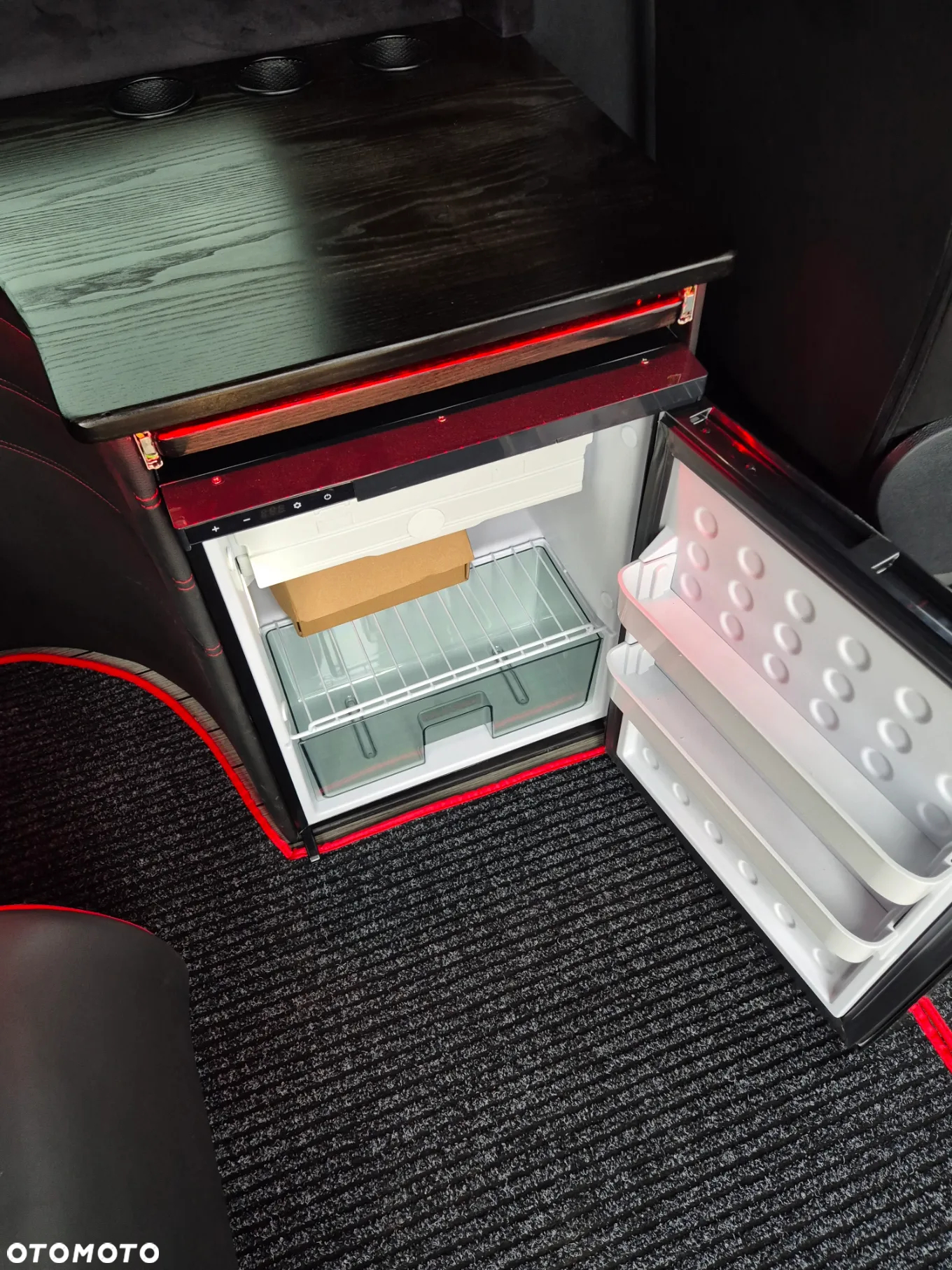 Mercedes-Benz Sprinter - 5