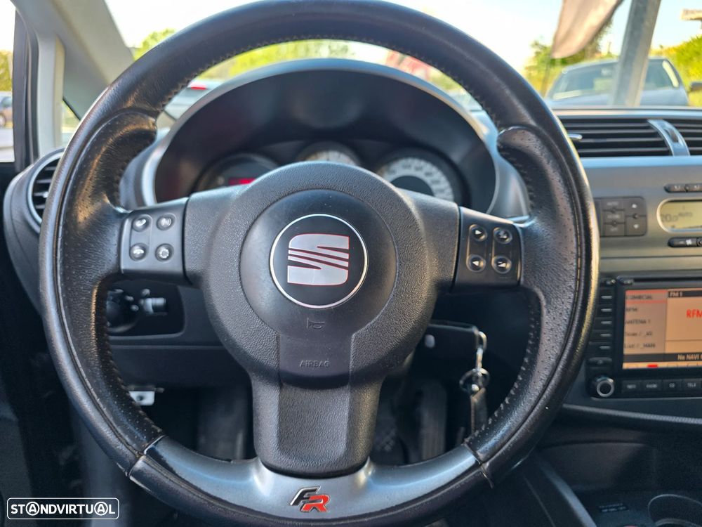 SEAT Leon 2.0 TDI DPF FR - 4