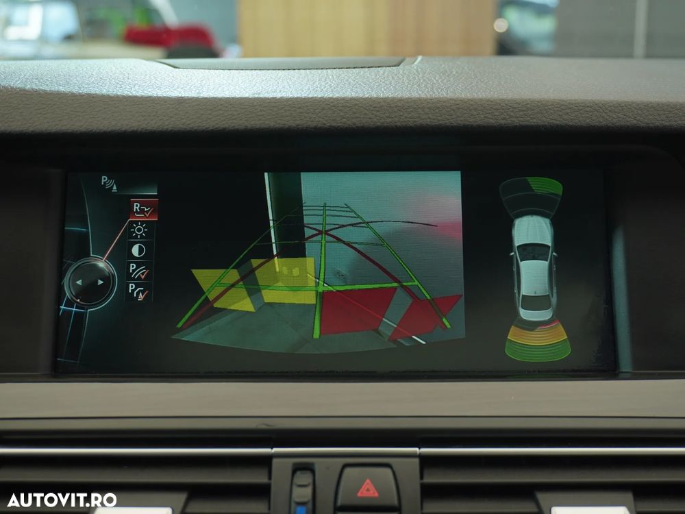 BMW Seria 5 520d Sport-Aut. - 28