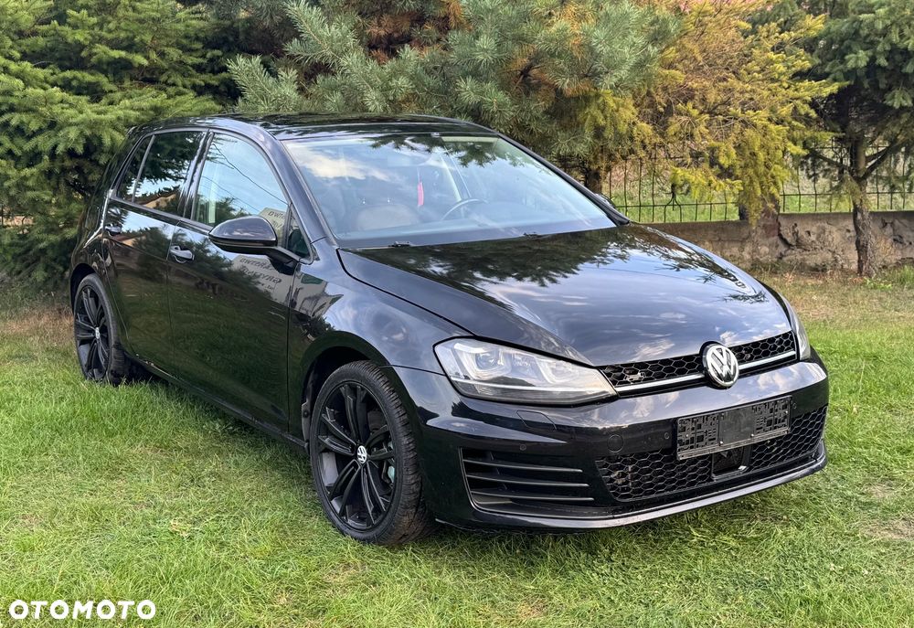 Volkswagen Golf - 3