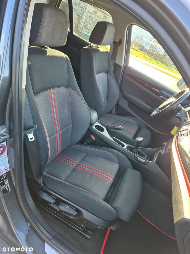 BMW X1 sDrive18d - 27