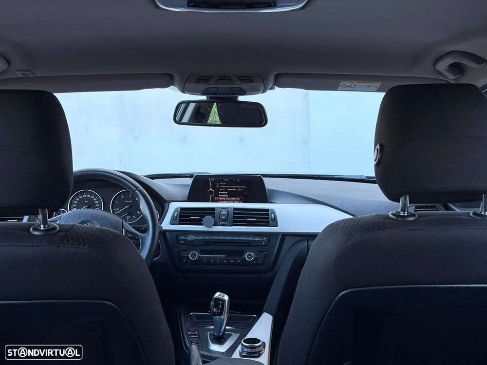 BMW 320 d Auto - 9