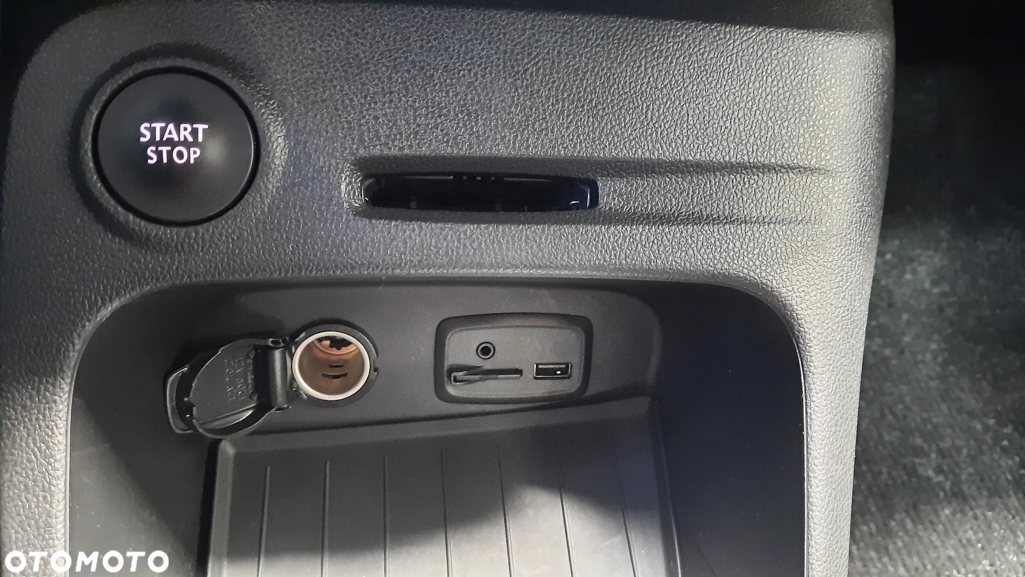 Renault Captur 0.9 Energy TCe Intens EU6 - 18
