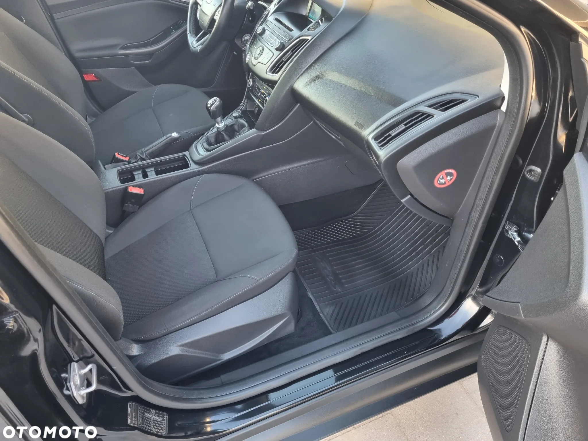 Ford Focus 1.5 EcoBlue Start-Stopp-System COOL&CONNECT - 17