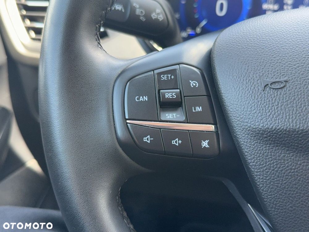 Ford Focus 1.0 EcoBoost Titanium - 25