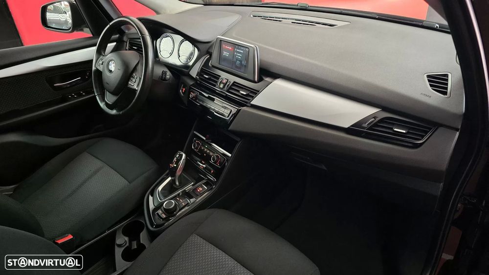 BMW 216 Active Tourer d Advantage Auto - 37