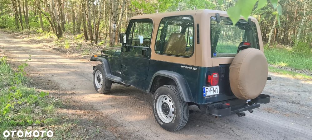 Jeep Wrangler 2.5L - 4