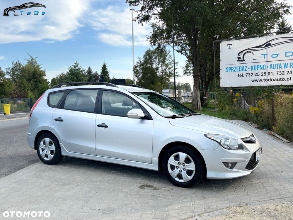 Hyundai i30 1.6 CRDi Comfort EU5 - 8