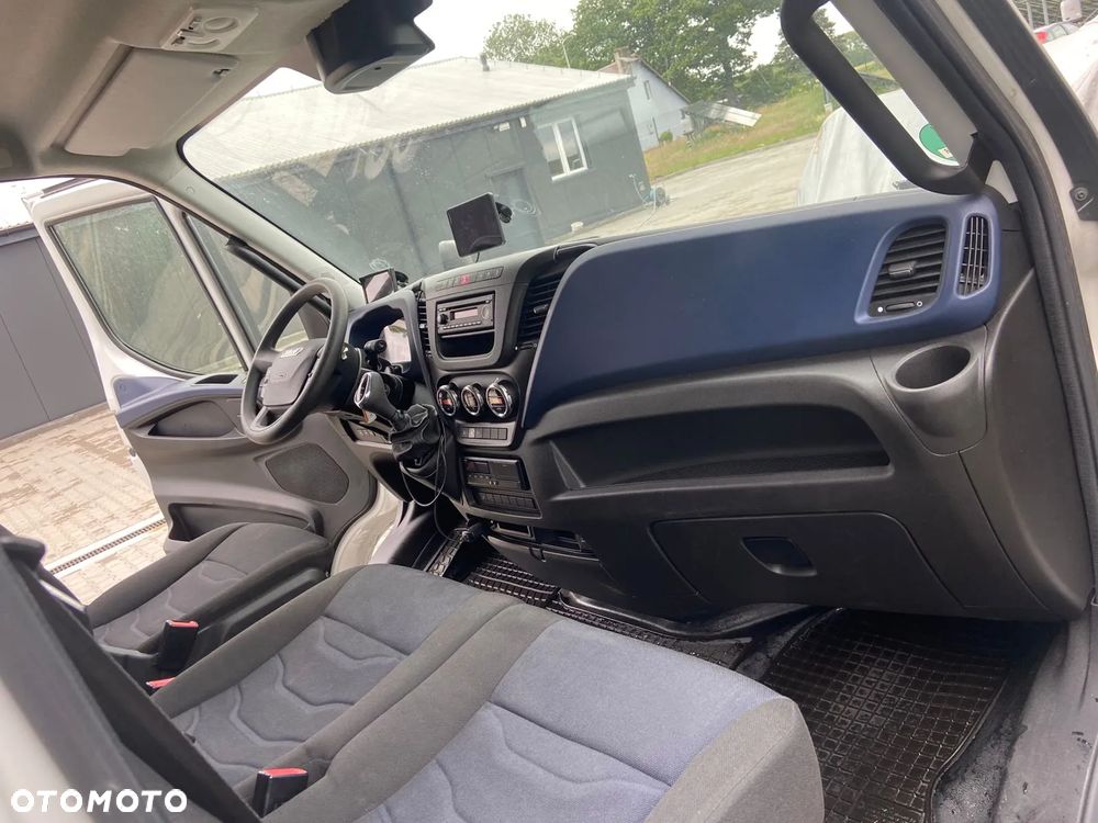Iveco 70 C 18 - 23