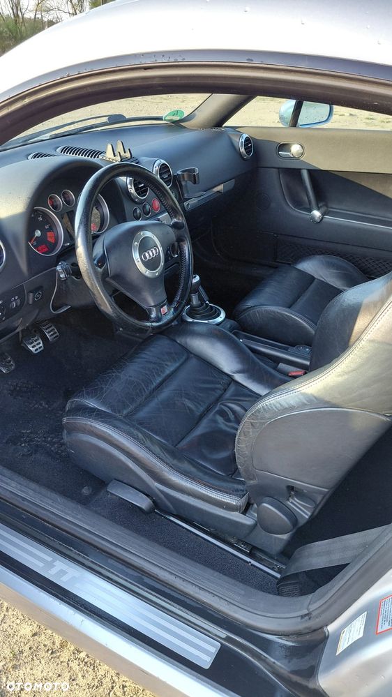 Audi TT Coupé 1.8T - 18