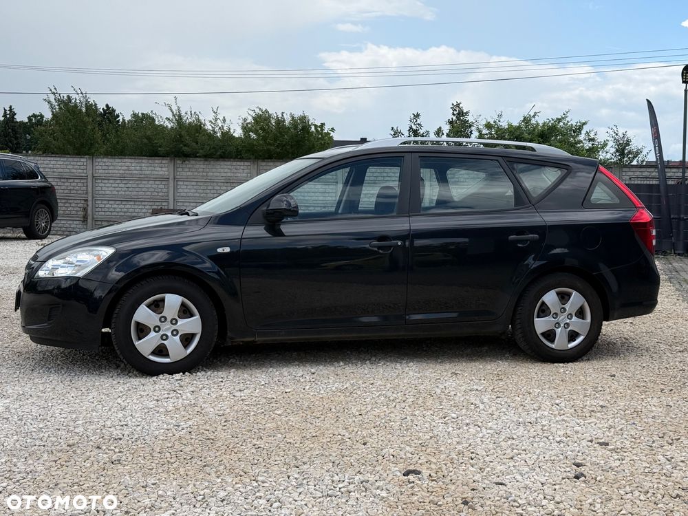 Kia Ceed 1.6 L - 25