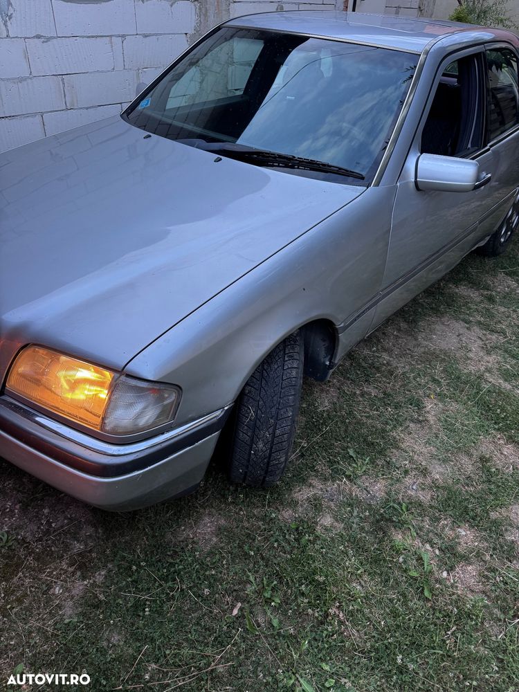 Mercedes-Benz C - 6