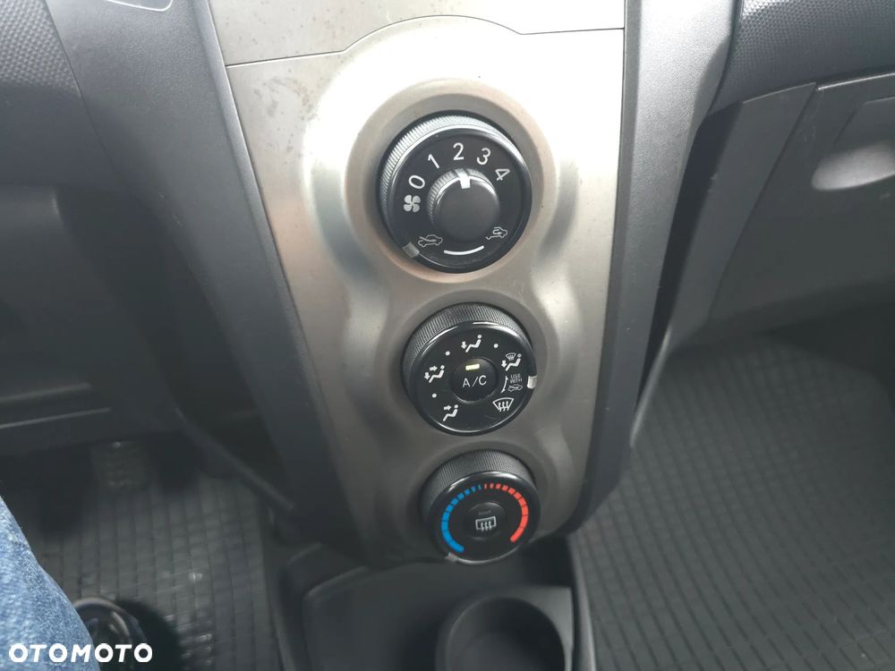 Toyota Yaris 1.4 D-4D Luna EU5 - 25