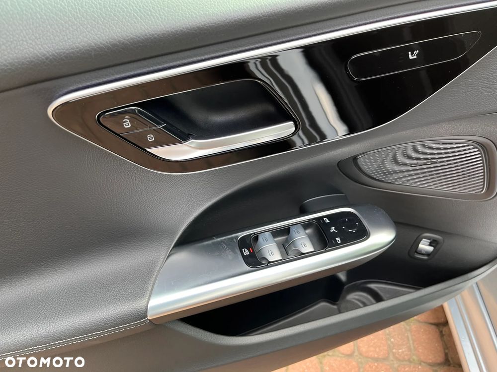 Mercedes-Benz Klasa C 220 d 9G-TRONIC - 37