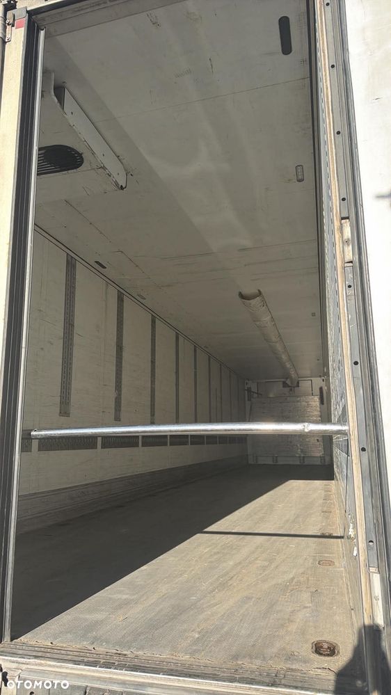 Schmitz Cargobull SKO 24 - 4