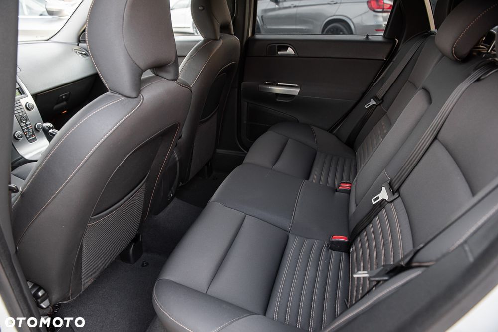 Volvo V50 2.0 RDesign Edition - 18