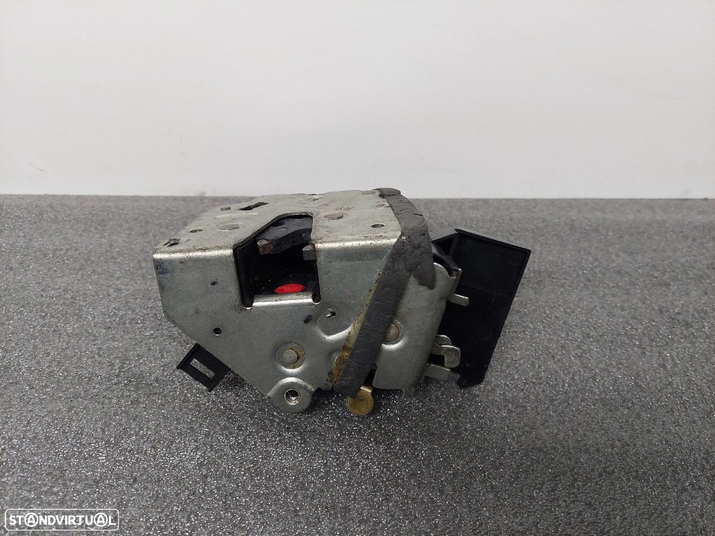 Fecho Porta Tras Esq Bmw 5 (E34) - 3