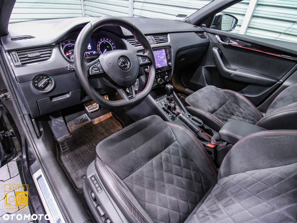 Skoda Octavia 2.0 TSI RS 245 DSG - 17