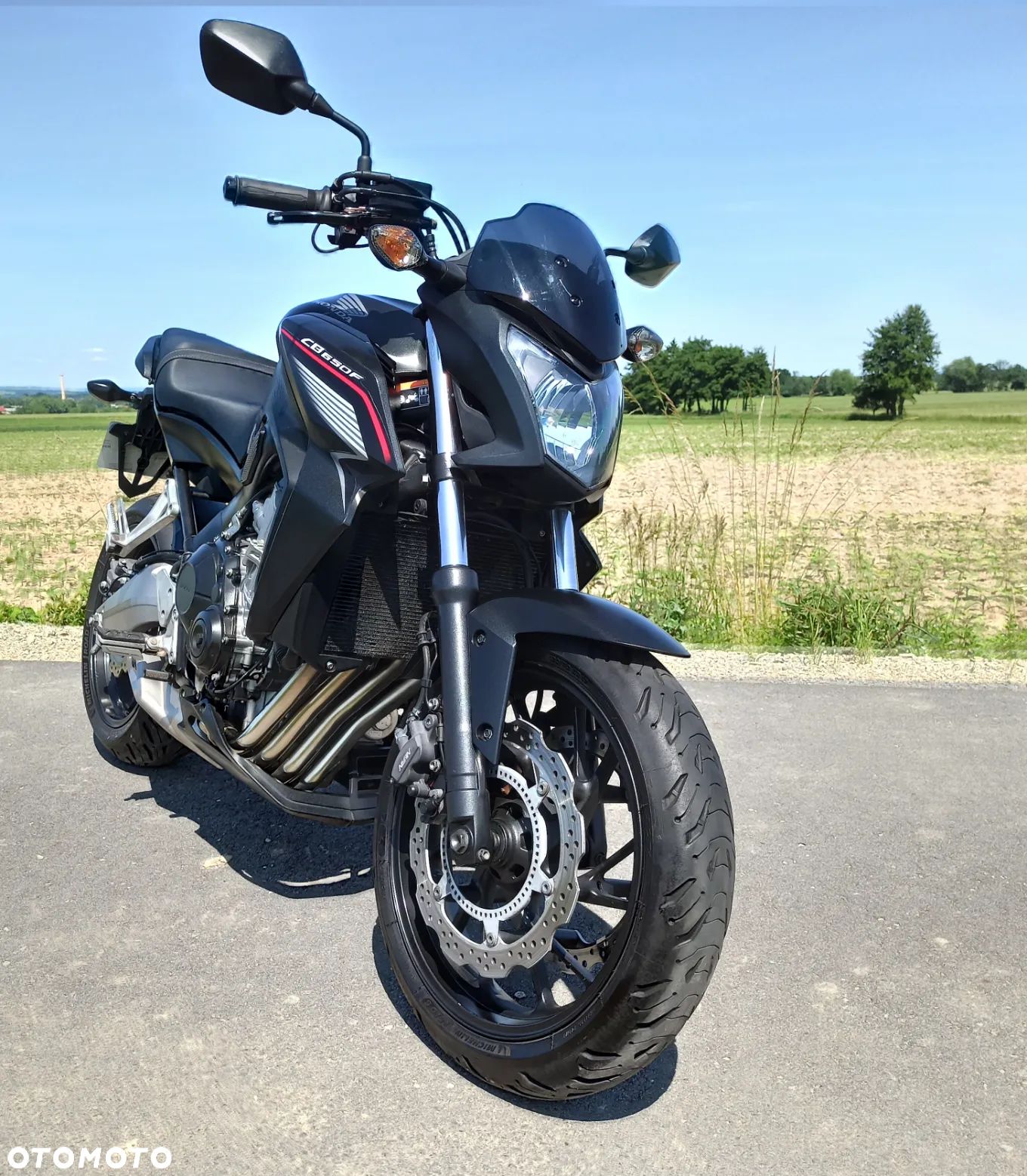 Honda CB - 1