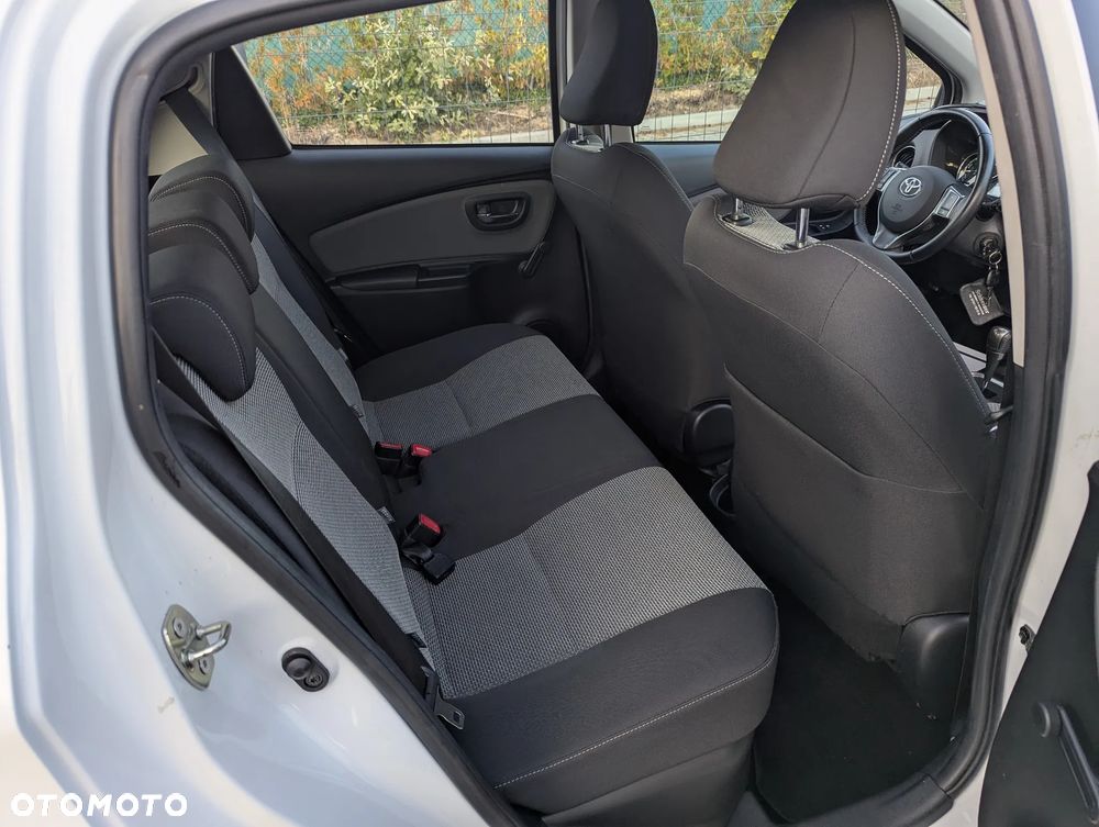 Toyota Yaris - 13