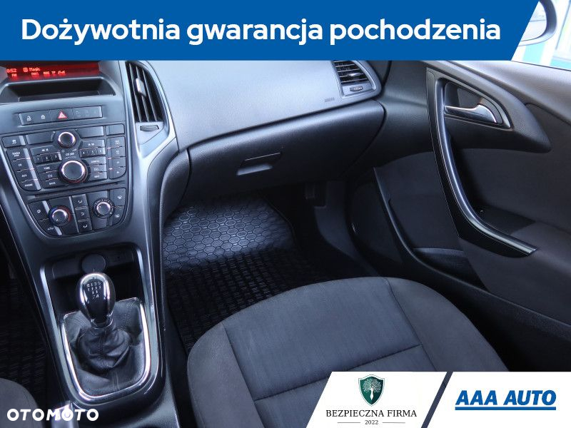 Opel Astra - 9